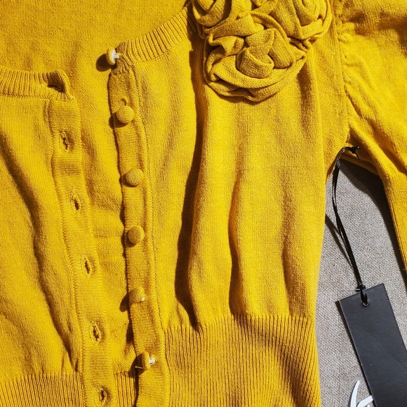 Mak B mustard cropped sweater - Picture 4 of 8